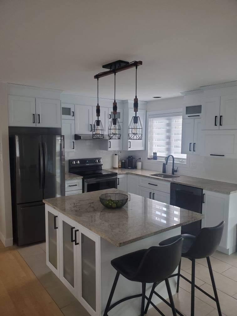 Transformation d’armoires de cuisine — maintenant